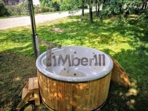 Outdoor fiberglass hot tub with integrated heater Wellness Deluxe 13