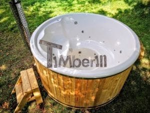 Outdoor fiberglass hot tub with integrated heater Wellness Deluxe 9 1