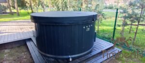 Wpc hot tub with electric heater (7)