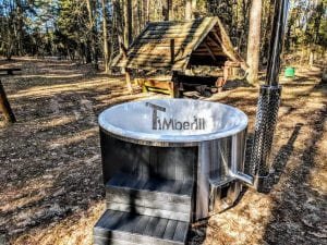 Black Fiberglass Lined Hot Tub With Integrated Burner Wellness Scandinavian (6)