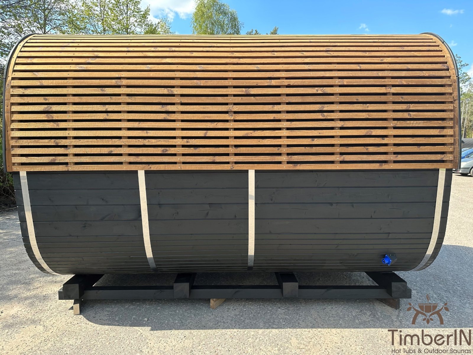 Sauna finlandesa de exterior forma barril